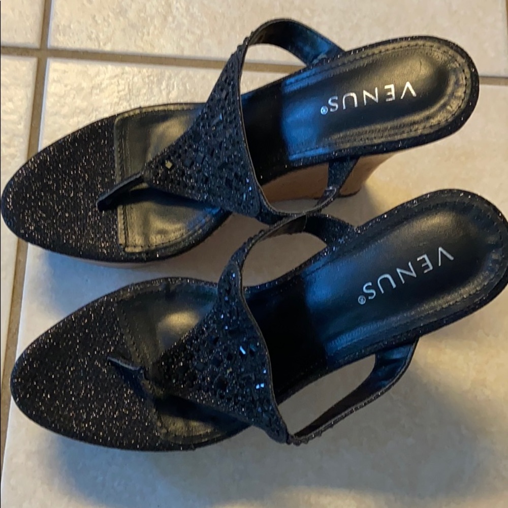 Venus embellished Black wedges Size 9